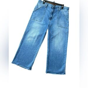 Just Black Denim ~Woman Size 33 ~ Blue Denim Wide Leg Hight Rise Crop Jeans EUC